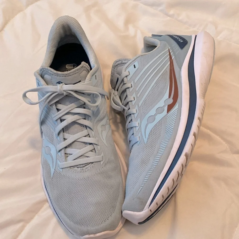 Saucony kinvara 12 running shoes